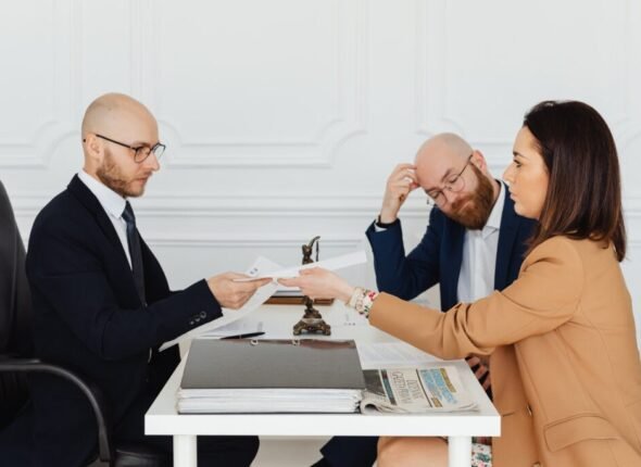 Dispute Resolution in Commercial Contracts
